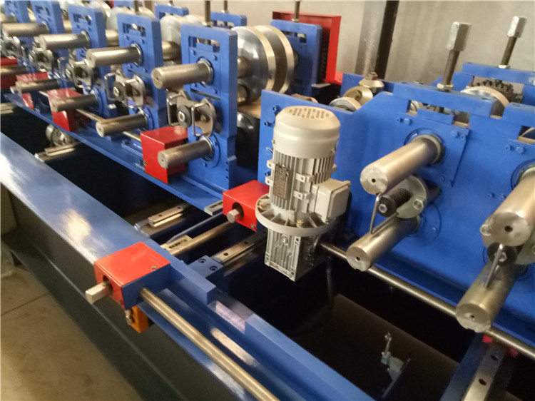 purlin manufacturing machinery