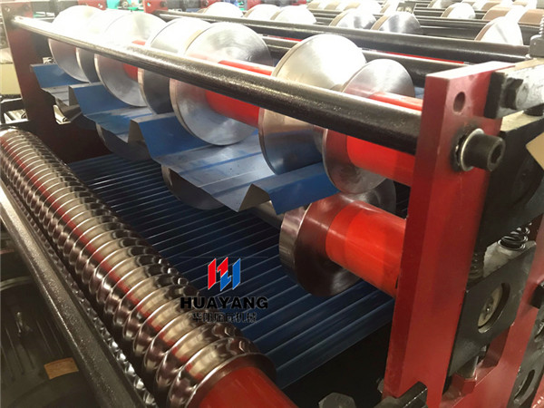 Double layer roll forming machine