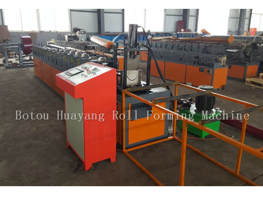 rain gutter making machine