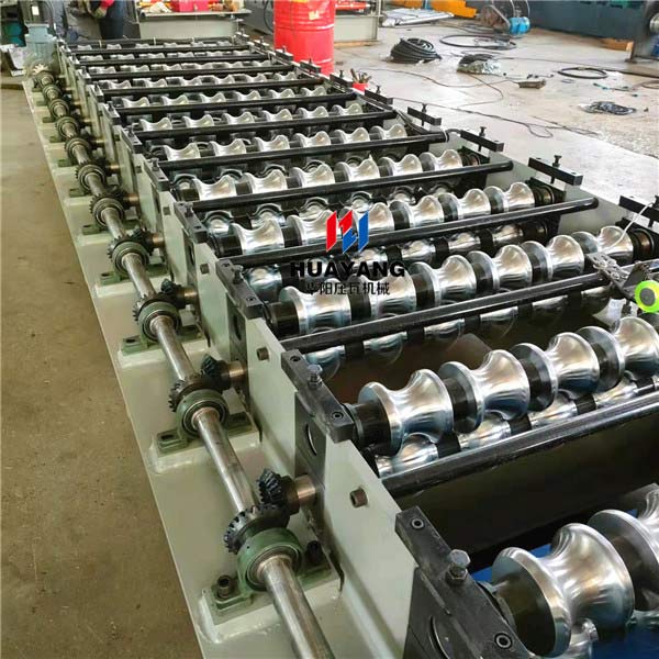 metal roofing glazed tile roll forming machine