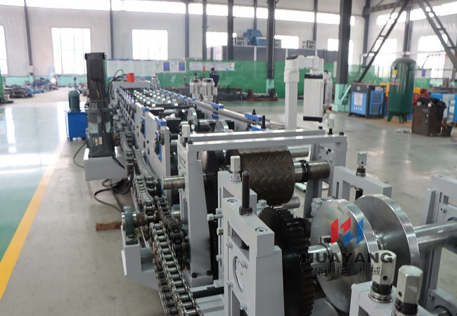 Fully automatic CZ interchangeable steel machine