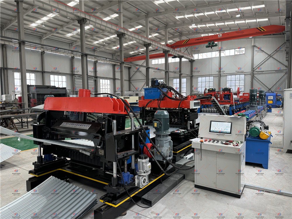 Grain silo roll forming machine