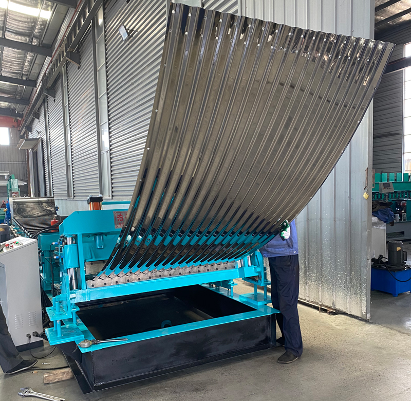 galvanized steel fish tank sheet sidewall roll forming machine
