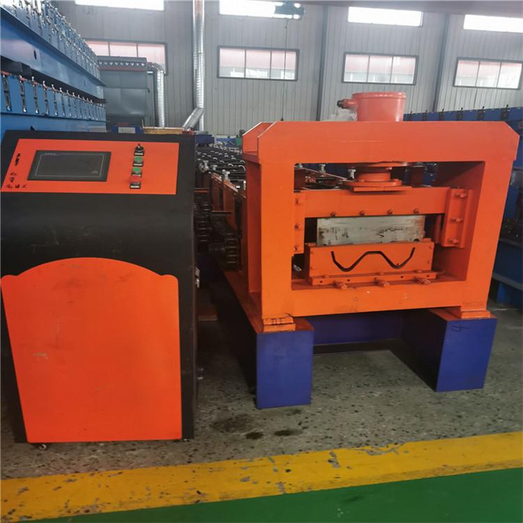highway guardrail roll forming machine