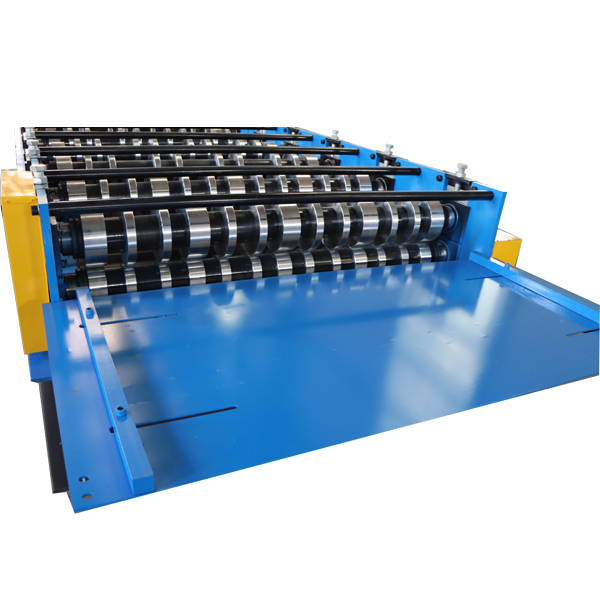 steel deck forming machine